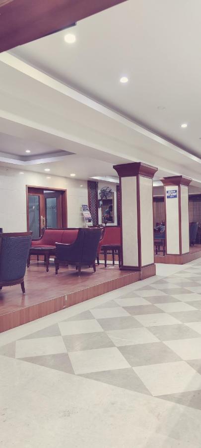 Hotel Bhimas Paradise Tirupati Buitenkant foto