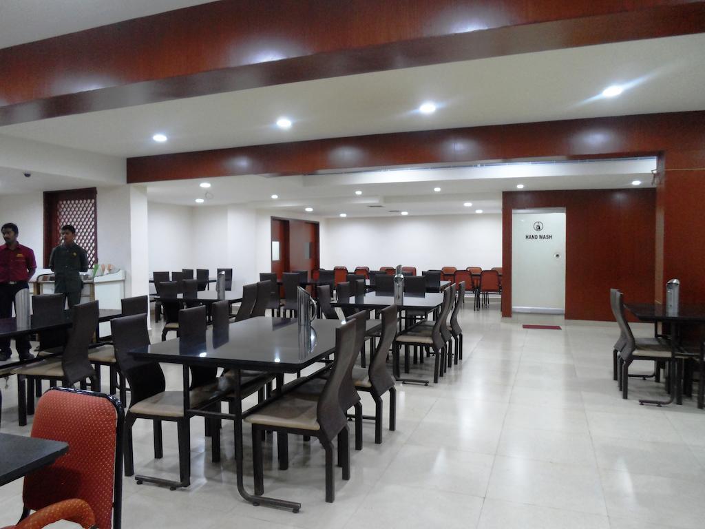 Hotel Bhimas Paradise Tirupati Buitenkant foto